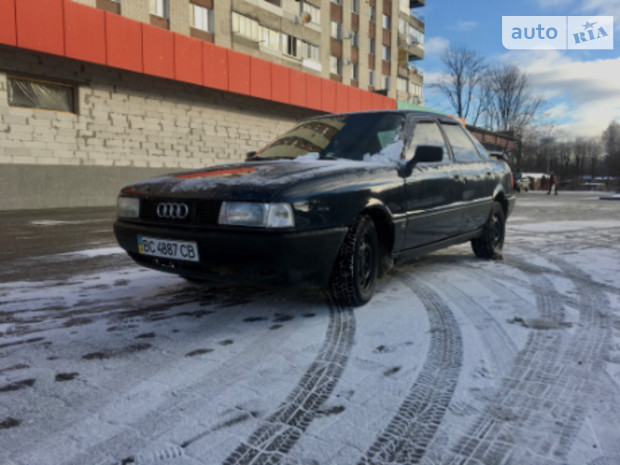 Audi 80