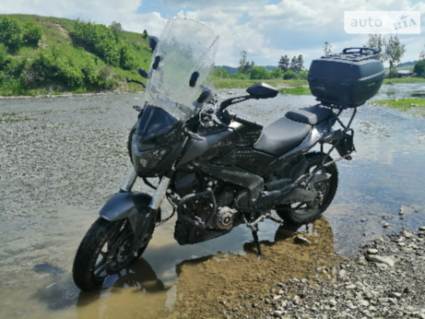 Dominar Bajaj Dominar
