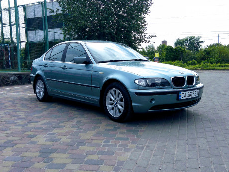 BMW 320 2004