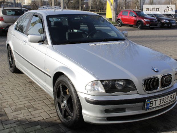 330 BMW 330