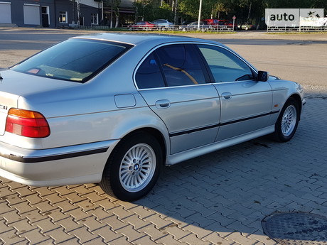 BMW 523 1998