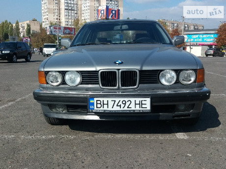 BMW 730 1990