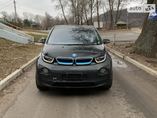 BMW I3