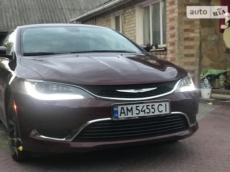 Chrysler 200 2.4i AT (173 л.с.) 2015