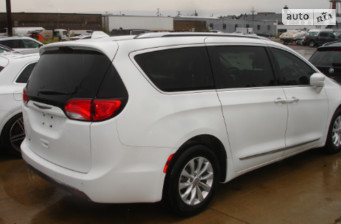 Chrysler Pacifica 2018