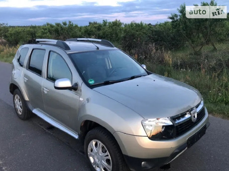 Dacia Duster 2011