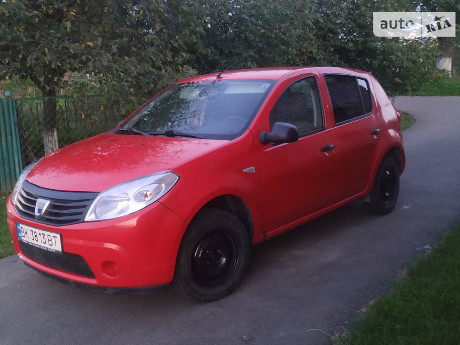 Dacia Sandero 2011