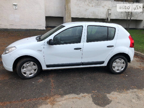 Dacia Sandero 2011