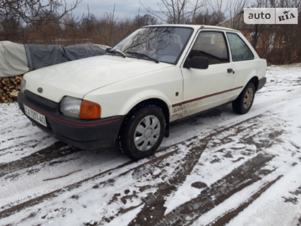 Escort Ford Escort