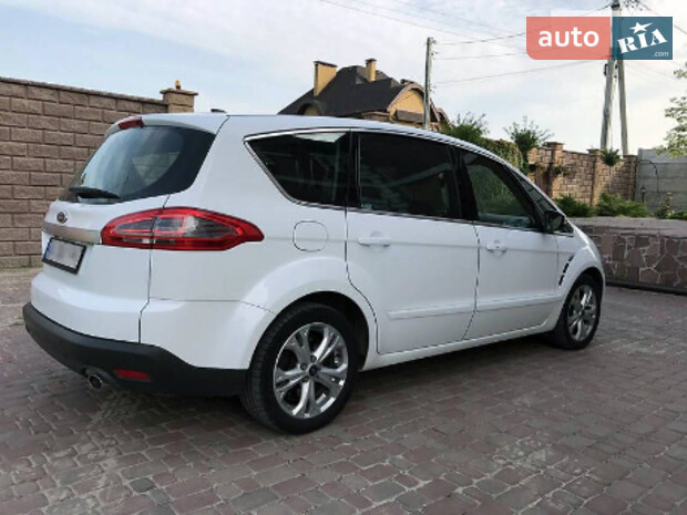 Ford S-Max