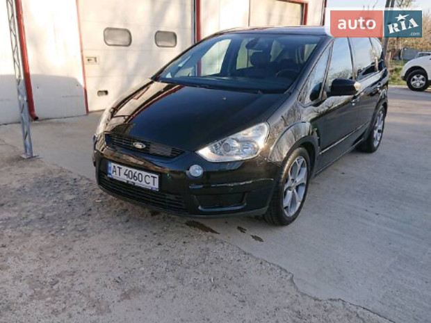 Ford S-Max