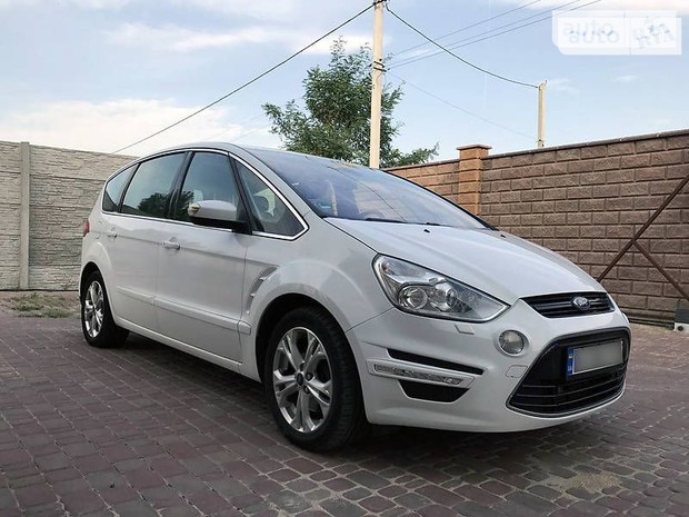 Ford S-Max