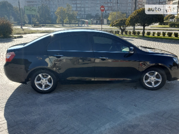 Geely Emgrand 7 (EC7)