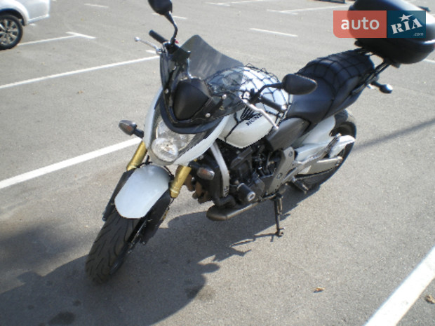 CB 650F Hornet Honda CB 650F Hornet