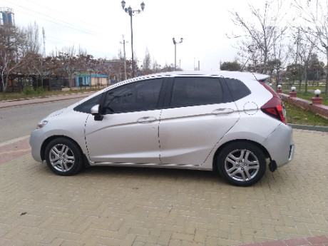 Honda FIT 2016