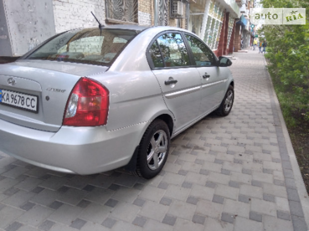 Hyundai Accent