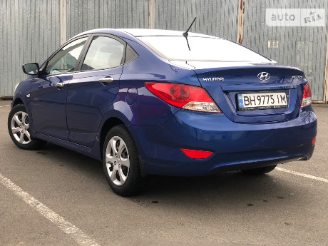 Hyundai Accent 2011