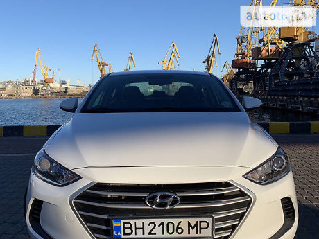Hyundai Elantra 2016