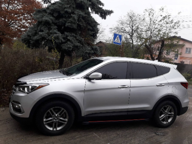 Hyundai Santa FE