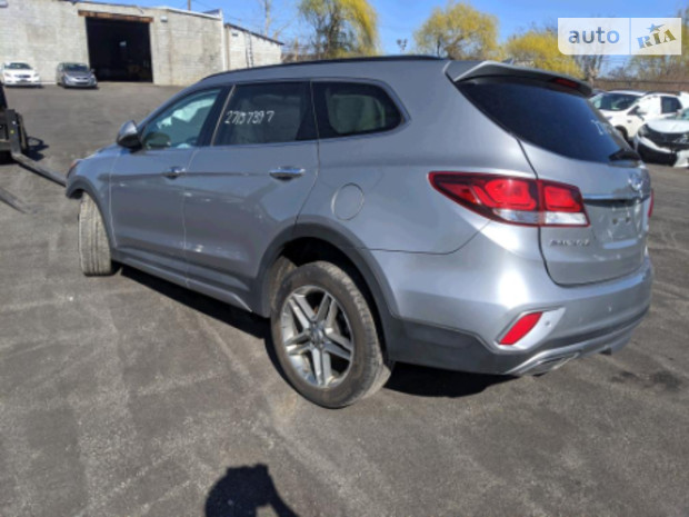 Hyundai Santa FE