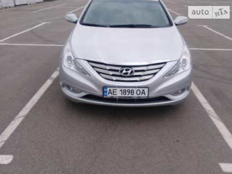 Hyundai Sonata 2011