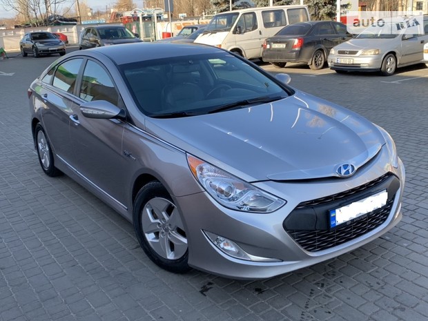 Hyundai Sonata