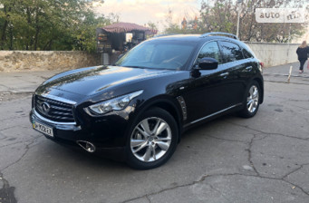 Infiniti FX 30  2013