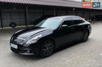 Infiniti G37  2012