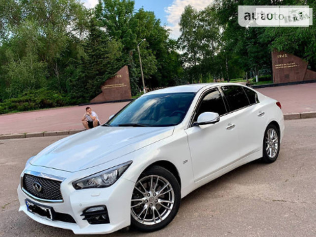 Infiniti Q50
