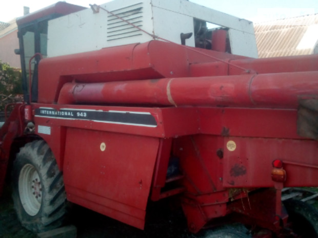 943 International 943