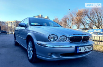 Jaguar X-Type  2001