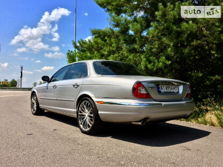 Jaguar XJ 2003