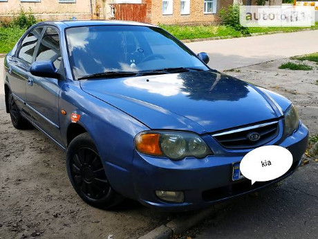 Kia Shuma 2004