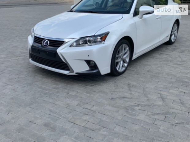 Lexus CT 200H