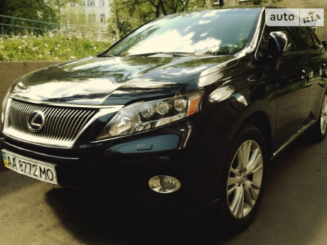 Lexus RH 2010