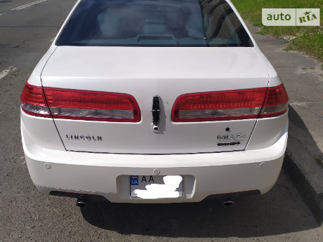 Lincoln MKZ 2011