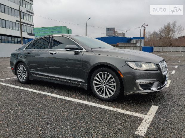 Lincoln MKZ