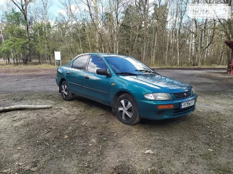 Mazda 323 1996