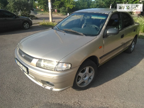 Mazda 323 1997