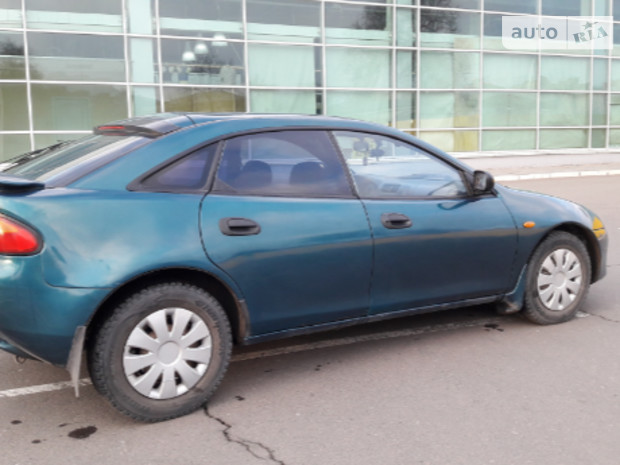 Фото Мазда 1997 року 