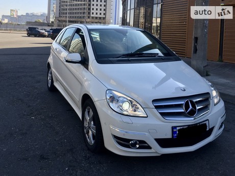 Mercedes-Benz B 180 2010