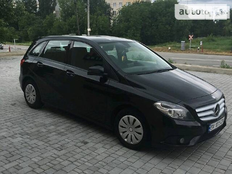 Mercedes-Benz B 180 2014