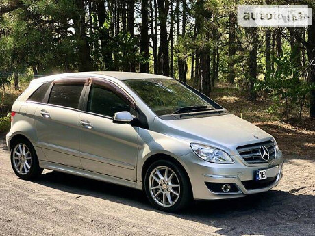 Mercedes-Benz B 180 2010