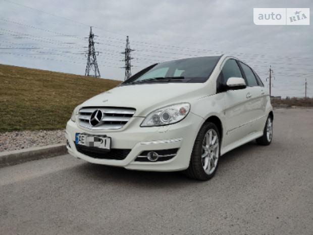 B 180 Mercedes-Benz B 180