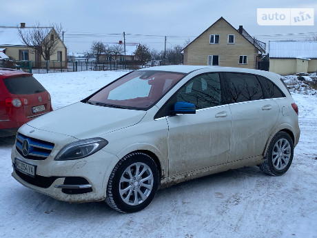 Mercedes-Benz B-Class 2015