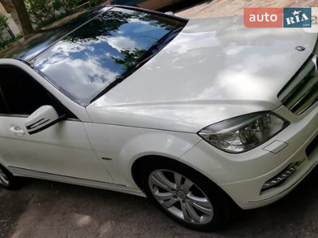 C 200 Mercedes-Benz C 200