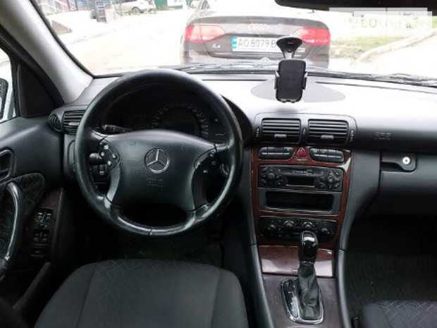 Mercedes-Benz C 200