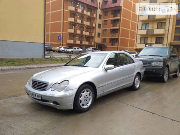 Mercedes-Benz C 200