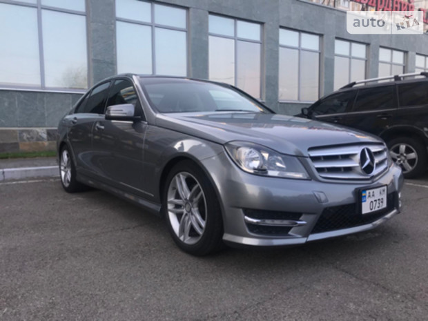 Mercedes-Benz C 300