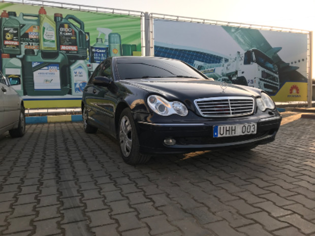 Mercedes-Benz C 320